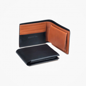 Cartera de piel negra